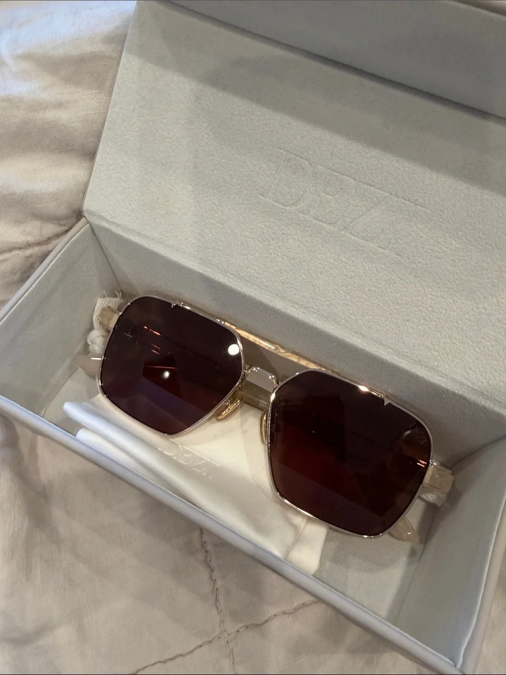 DEZI EZ Gold Frame Sunglasses - Brand New!